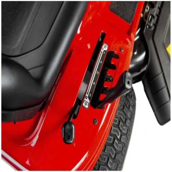 Trator Cortador de Grama Dirigível 13B877BS309 Toyama