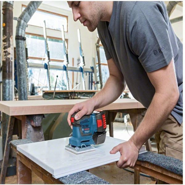 Lixadeira orbital à bateria Bosch GSS 18V-10, 18V SB, 2 lixas