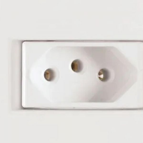 Conjunto Tomada Liz 2P+T 10A Tramontina