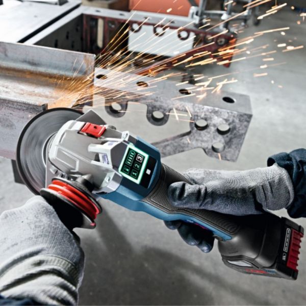 Esmerilhadeira Bosch GWS 18V-10 PC, 18V, 2 baterias e maleta