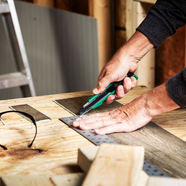 Estilete Retratil ST93422A Sata 