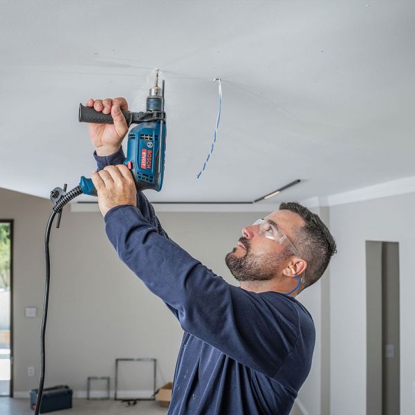 Furadeira de Impacto Bosch GSB 13 RE Bivolt 750W