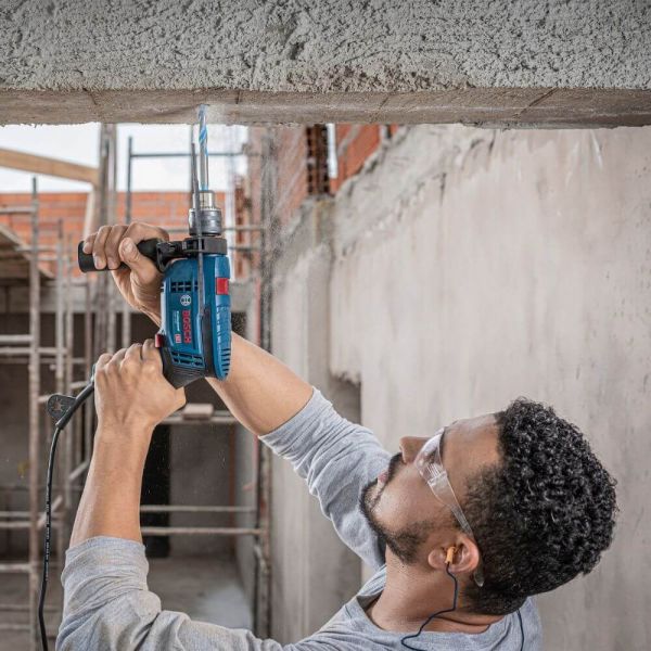 Furadeira de Impacto Bosch GSB 13 RE-MX5 - 750W 220V / 5 brocas e Maleta