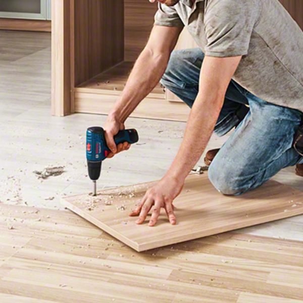 Kit Bosch Parafusadeira GSR 120-LI e Chave de Impacto GDR 120-LI, 12V 2 baterias e maleta