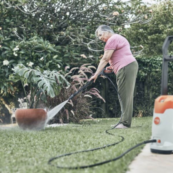 Lavadora de Alta Pressão RE 80 Com Carrinho STIHL