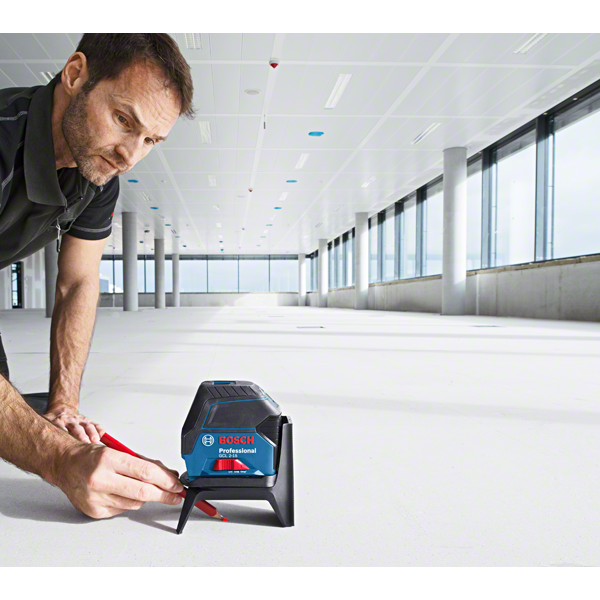 Nivelador a Laser de linhas 15 metros com pontos de prumo GCL 2-15 em Maleta Bosch