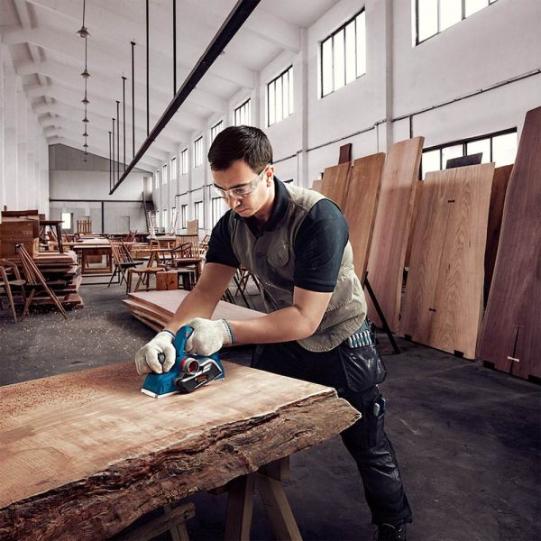 Plaina Bosch GHO 700