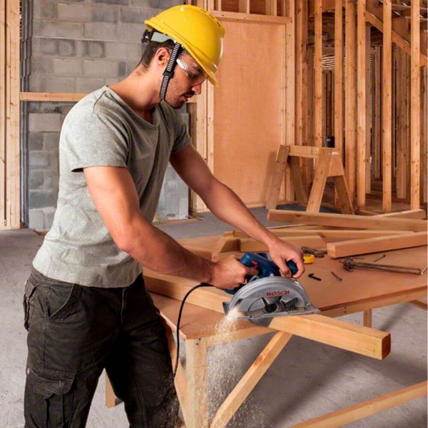 Serra Circular Bosch GKS 150 1500W 220V 2 Discos e guia