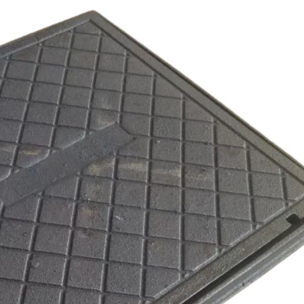 Tampão T40 Quadrada Simples Aro 45x45 TP 40X 40 Santa Bárbara