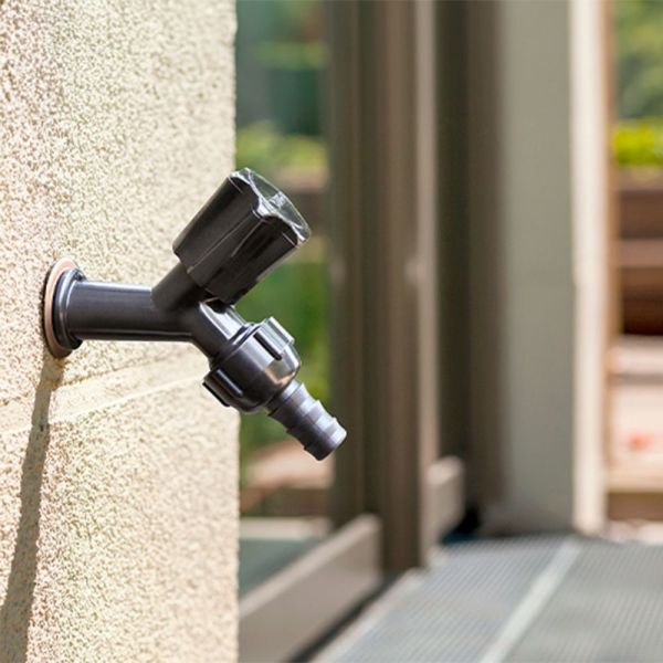 Torneira Plástica Para Jardim 1/2 - 3/4 Pol. Preta Viqua